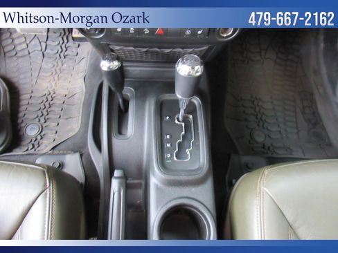 Used 2017 Jeep Wrangler Unlimited Sahara w/ Dual Top Group image 40