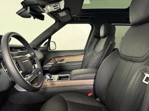 Used 2024 Land Rover Range Rover SE AWD/4WD image 5