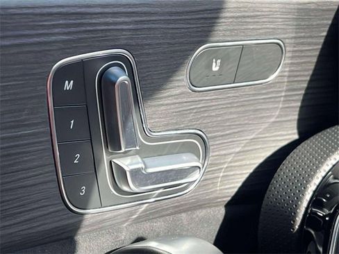 Used 2023 Mercedes-Benz CLA 250 CLA 250 image 21