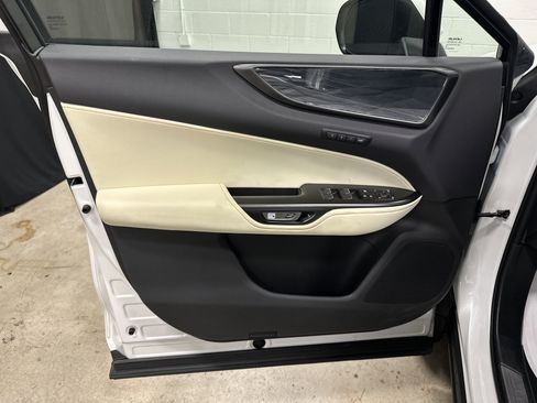 Used 2024 Lexus NX 350 AWD image 14