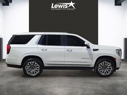 Used 2023 GMC Yukon Denali Ultimate AWD/4WD image 5