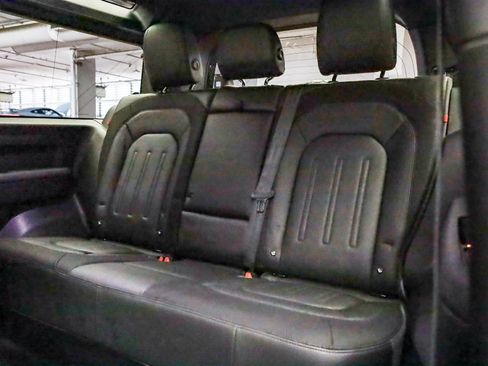 Used 2021 Land Rover Defender 90 X-Dynamic S image 18