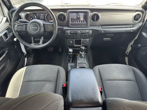 Used 2023 Jeep Wrangler Unlimited Sport AWD/4WD image 24