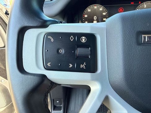 Used 2024 Land Rover Defender 90 S image 27