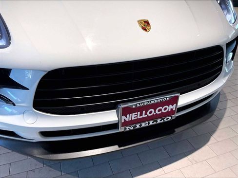 Used 2021 Porsche Macan S image 33