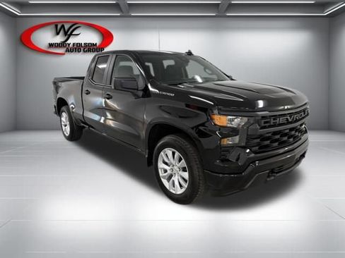 New 2026 Chevrolet Silverado 1500 Custom image 3