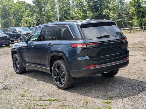 New 2026 Jeep Grand Cherokee Limited w/ Limited Altitude Package AWD/4WD image 5