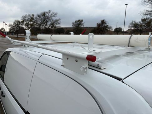 Used 2013 RAM C/V Tradesman image 11