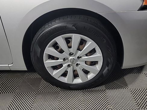 Used 2014 Nissan Sentra SV FWD image 3