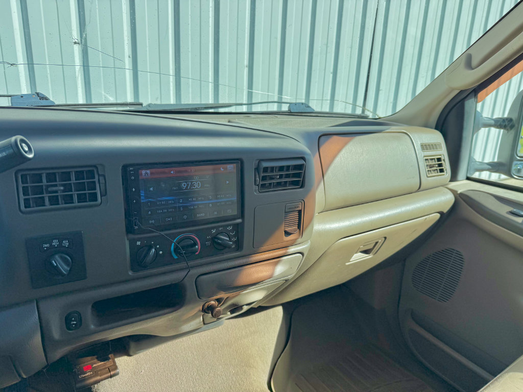 Used 2003 Ford F350 Lariat AWD/4WD image 18