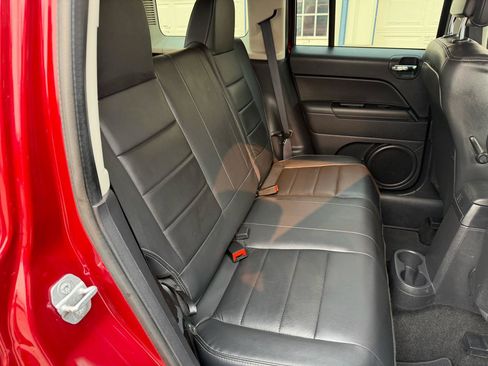 Used 2015 Jeep Patriot High Altitude AWD/4WD image 16
