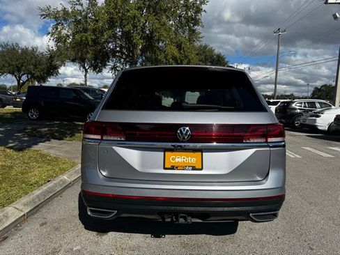 Used 2024 Volkswagen Atlas SE FWD image 6