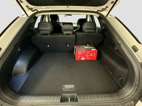Used 2024 Kia EV6 Light image 30