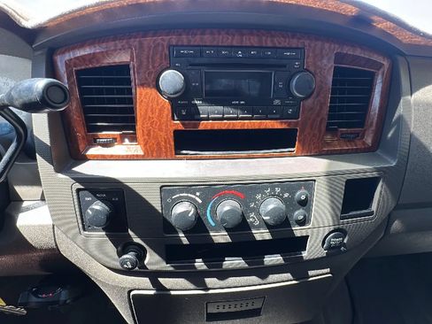 Used 2006 Dodge Ram 2500 Truck SLT w/ TRX4 Group AWD/4WD image 13