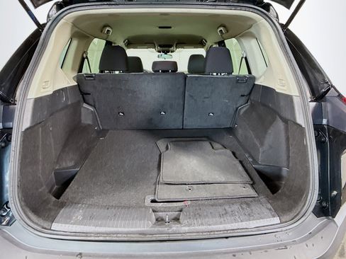 Used 2023 Nissan Rogue SV image 35