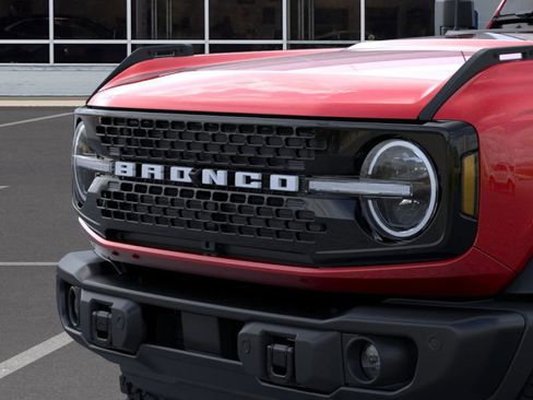 New 2025 Ford Bronco Badlands image 44