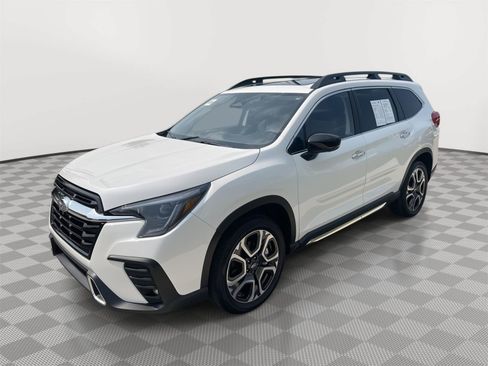 Used 2025 Subaru Ascent Touring AWD/4WD image 15