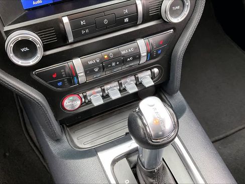 Used 2022 Ford Mustang Premium image 36