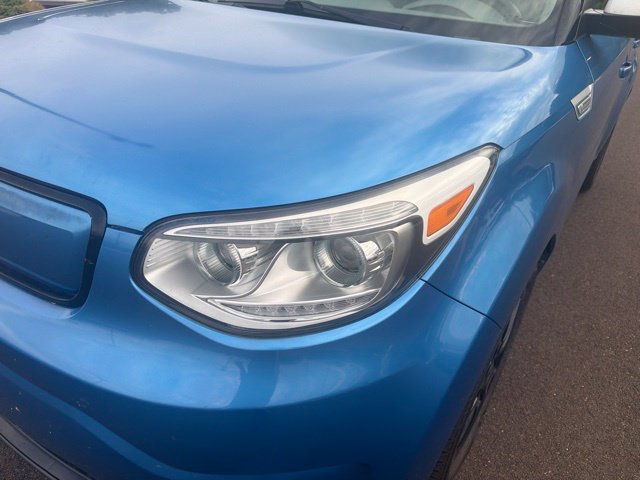 Used 2017 Kia Soul EV FWD image 2