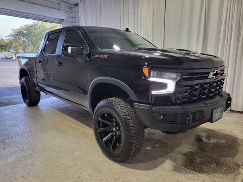 Certified 2024 Chevrolet Silverado 1500 ZR2 w/ ZR2 Bison Edition image 3