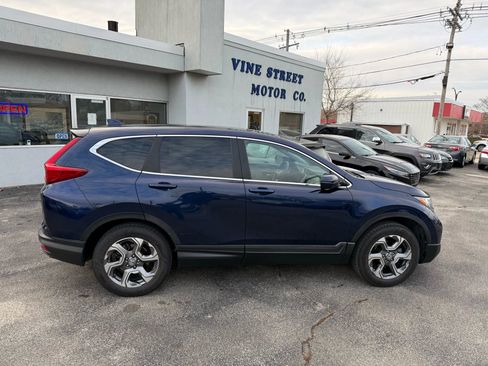 Used 2018 Honda CR-V EX image 2
