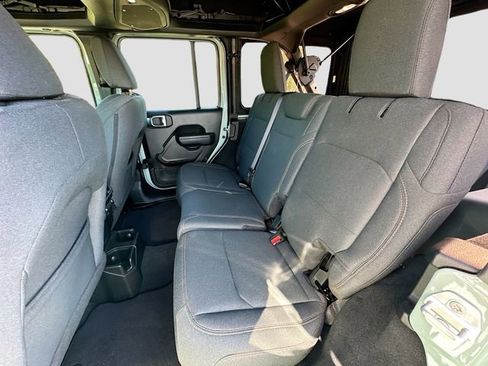 Used 2024 Jeep Wrangler Sport S image 22