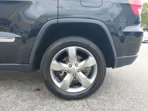 Used 2013 Jeep Grand Cherokee Limited AWD/4WD image 34