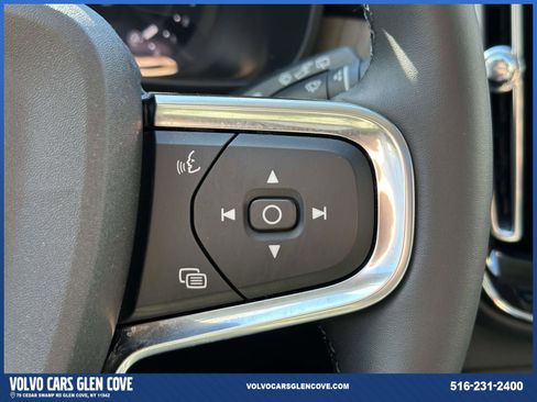 Used 2026 Volvo XC40 B5 Plus w/ Protection Package Premier image 23