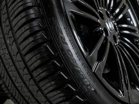 Used 2024 Land Rover Range Rover SE image 50