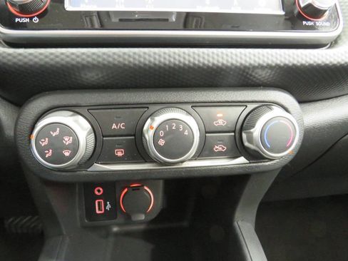 Used 2023 Nissan Kicks S image 22