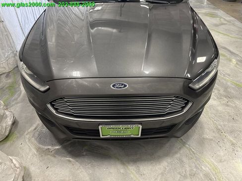 Used 2016 Ford Fusion SE image 18