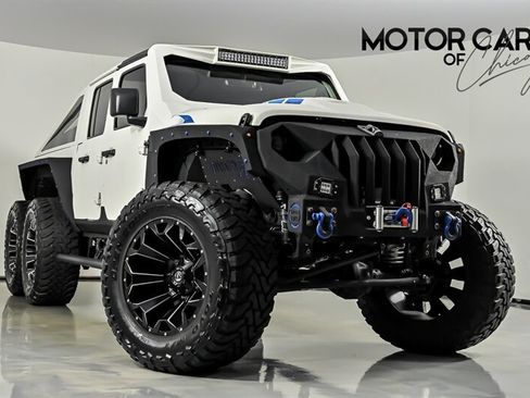 Used 2022 Jeep Gladiator Sport AWD/4WD image 1