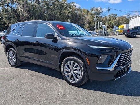 Certified 2025 Buick Enclave Preferred image 2