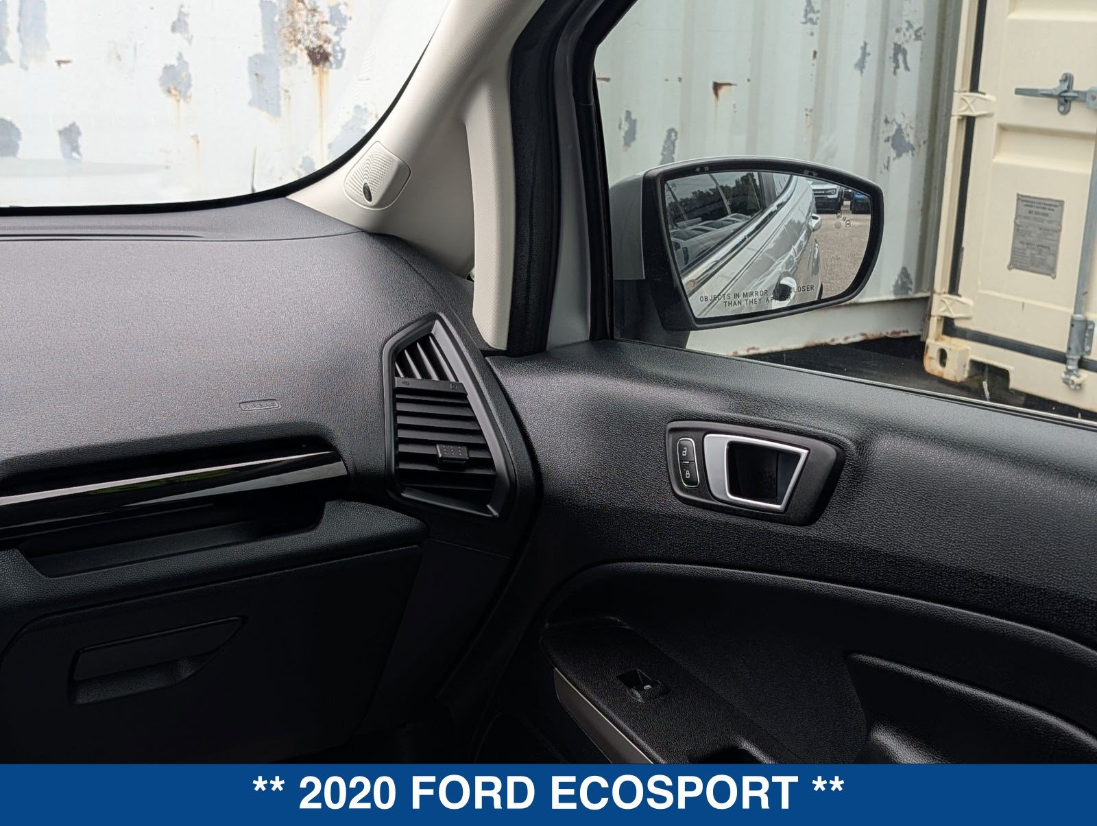 Used 2020 Ford EcoSport Titanium FWD image 18