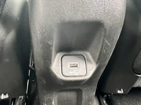 Used 2023 Jeep Renegade Trailhawk AWD/4WD image 32