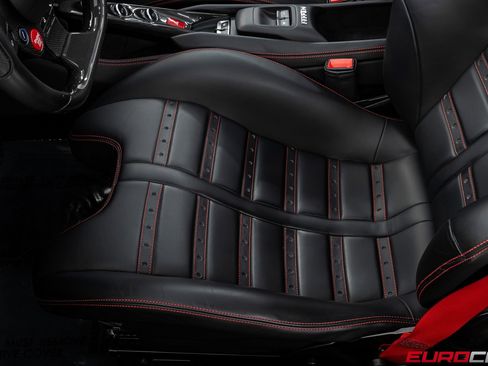 Used 2022 Ferrari F8 Tributo image 49