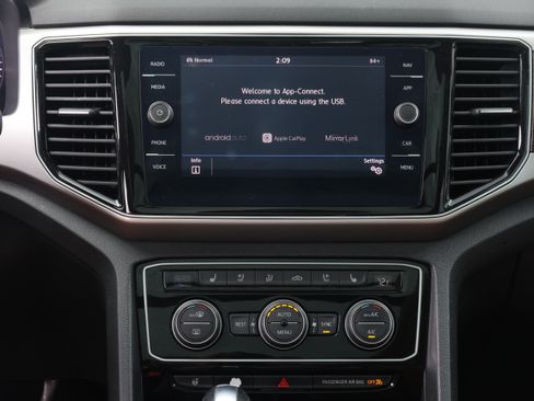 Used 2018 Volkswagen Atlas SEL Premium AWD/4WD image 8