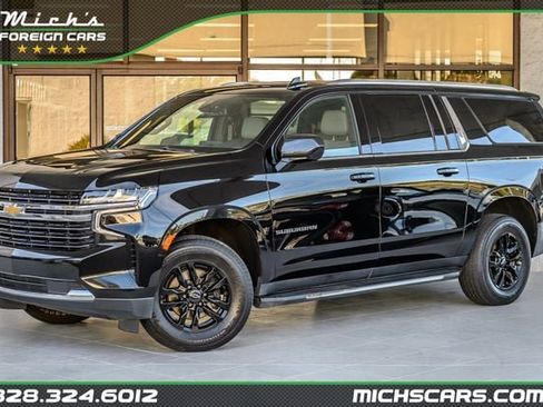 Used 2021 Chevrolet Suburban LT image 1