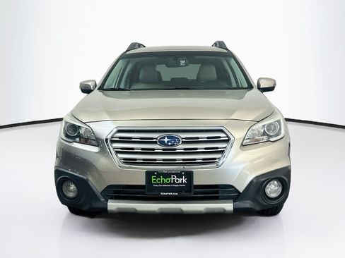 Used 2015 Subaru Outback 3.6R Limited AWD/4WD image 2