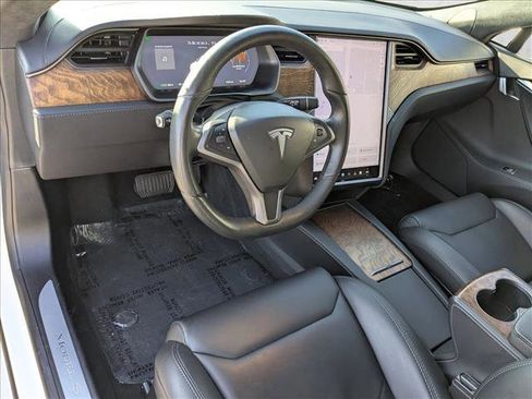 Used 2019 Tesla Model S Long Range image 10
