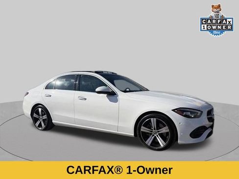 Used 2025 Mercedes-Benz C 300 4MATIC Sedan image 2