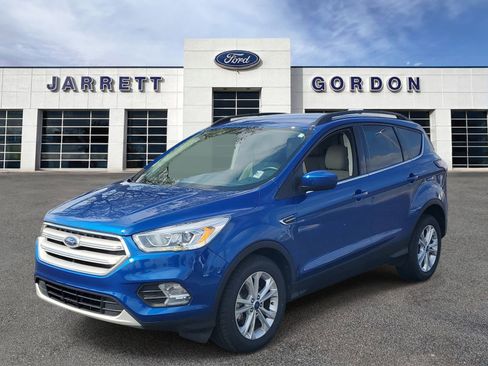 Used 2018 Ford Escape SEL image 2