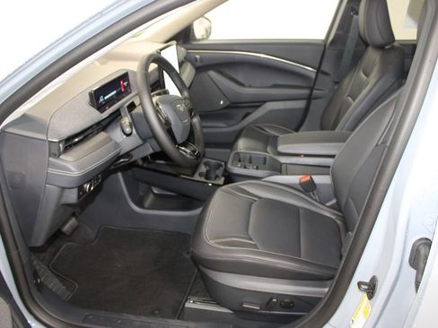 New 2025 Ford Mustang Mach-E Premium image 22