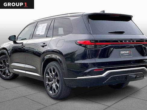 Used 2026 Lexus TX 500h AWD image 9