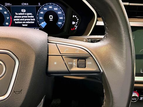 Certified 2023 Audi Q3 2.0T Premium w/ Convenience Package AWD/4WD image 25