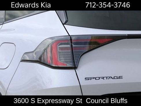 New 2026 Kia Sportage X-Line w/ X-Line Premium Package AWD/4WD image 13