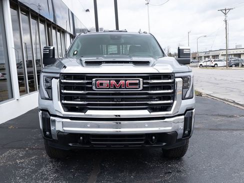 New 2026 GMC Sierra 2500 SLT w/ SLT Premium Package AWD/4WD image 11