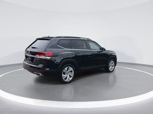 Certified 2022 Volkswagen Atlas SE w/ Panoramic Sunroof Package image 8