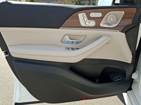 New 2026 Mercedes-Benz GLE 450 4MATIC image 8