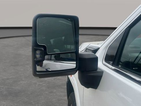 Used 2024 GMC Sierra 3500 Denali Ultimate image 16